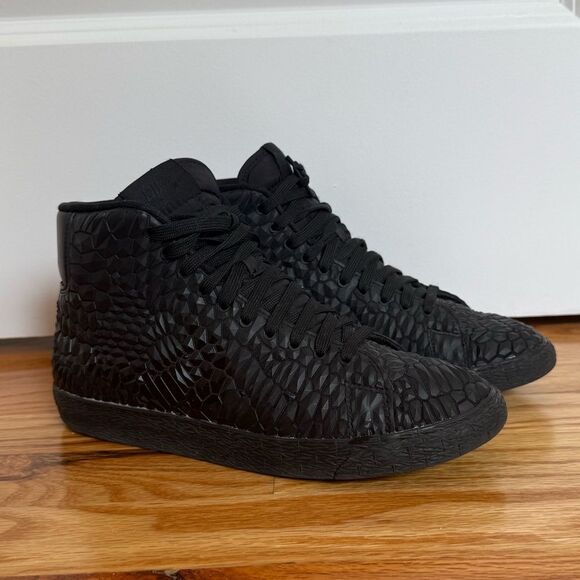 Nike Black Geometric High-Top Sneakers - Picture 4 of 12
